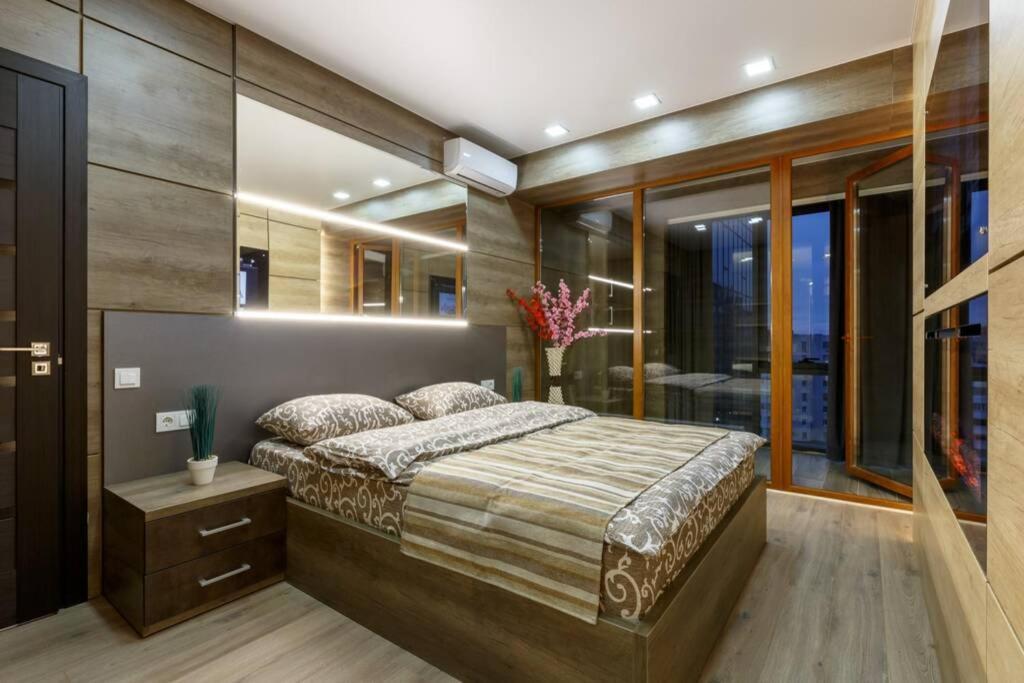 City Center. Panoramic Windows. Fireplace. คีชีเนา ภายนอก รูปภาพ